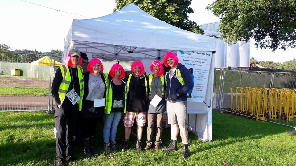 Pink wigged Bus Team